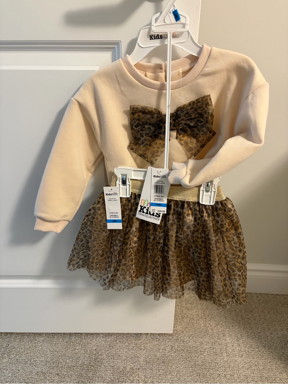 Kids Headquarters Cream Sweatshirt with Leopard Bow and Gold Leopard Tulle Skirt